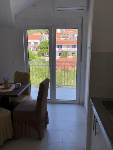 Marko Apartments