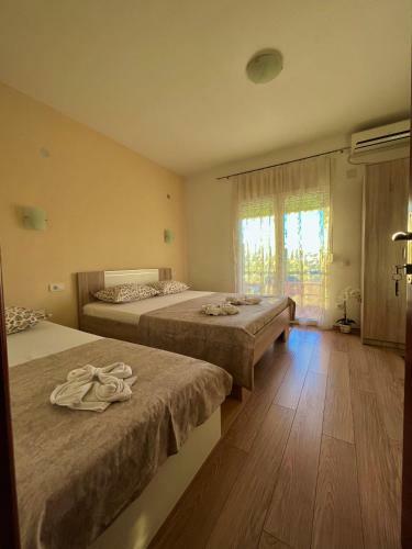 Apartments Dielli