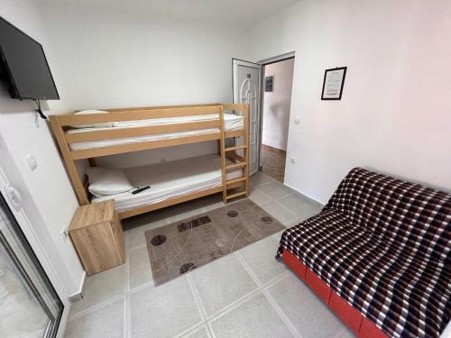 Brona Apartments