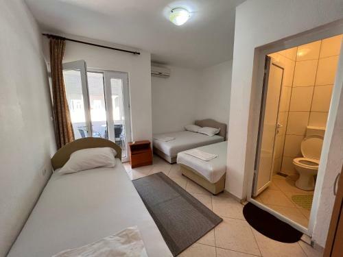 Brona Apartments