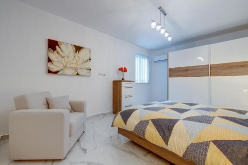 Splendid 2br Apartment In Central St Julians