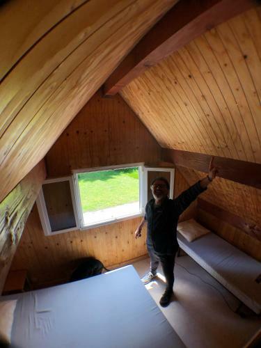 Chalets Dans La Parc D'un Manoir Du Xix�me Si�cle