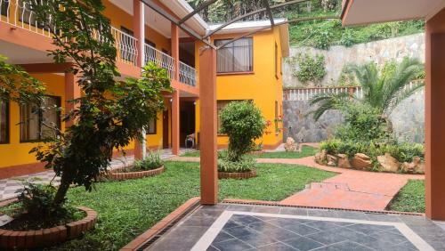 Hotel El Nogal