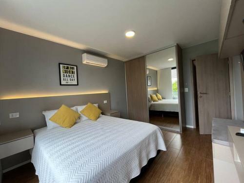 Apartamento Vista Incre�ble Piscina de Lujo Y Balc�n