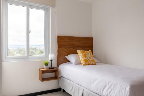 Apartamento Completo En Zona 7 Con Parqueo Incluido