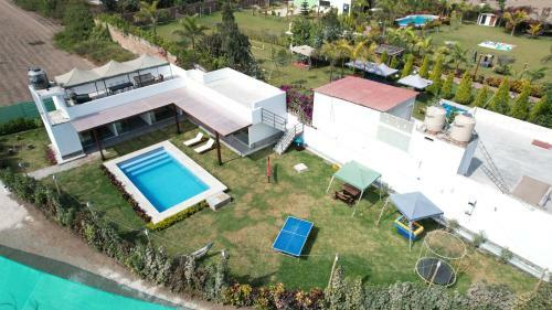 Casa de Campo Elizabeth Para 10 Personas