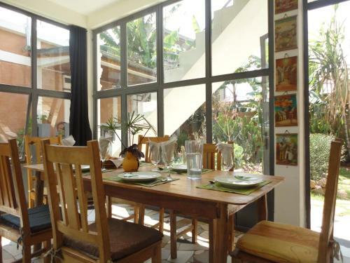 Hostal Meva Guesthouse