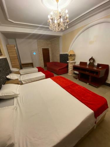 Hotel Sifou Royal