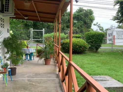Casa Mara Hostal Farall�n