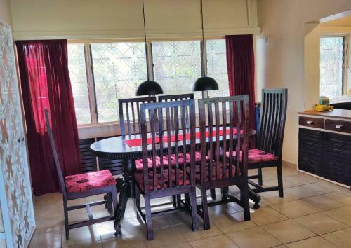 Doreen Beach Apartment