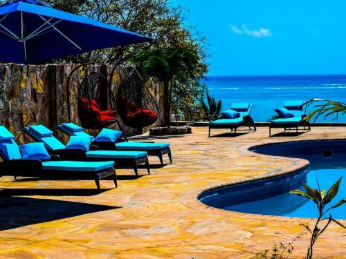 Hostal Room In Bb - Sea Crest Hotel Zanzibar - 2