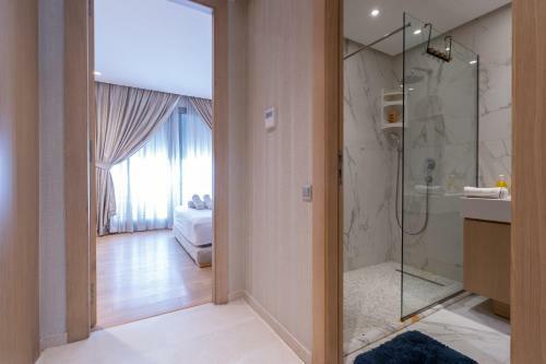 Apartamento Awesome King Bed Flat. Spacious. Close To All.