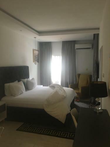 Executive 2bedroom Apartment Inside Banana Island, Ikoyi