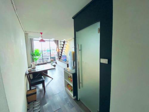 Mayhouse - Duplex Sky View 01hb