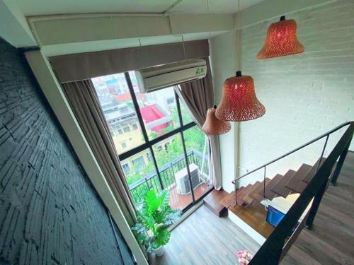Mayhouse - Duplex Sky View 01hb