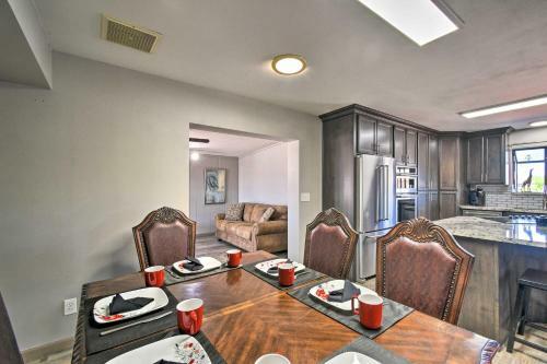 Charming Home Less Than 11 Mi To Downtown Phoenix!