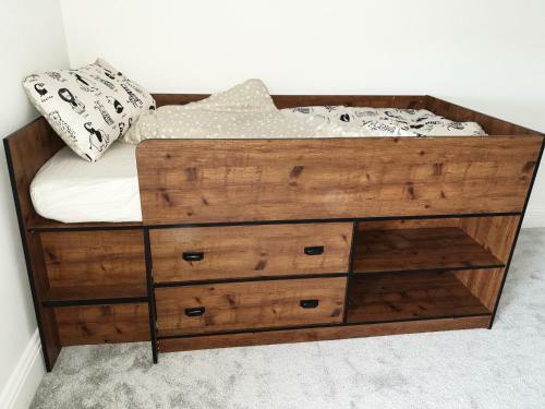 Lark's Nest