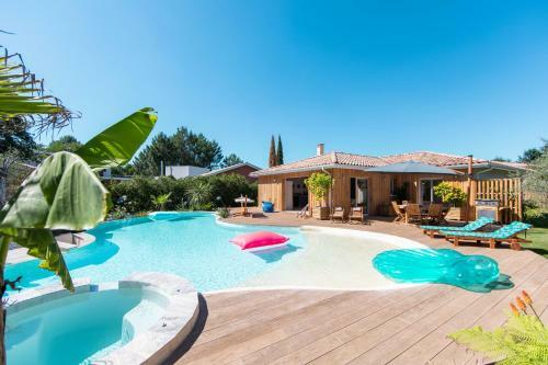 La Villa Du Bassin � Ares