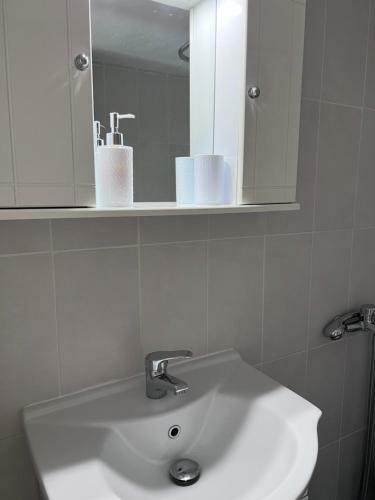Aqua Theros Apartments
