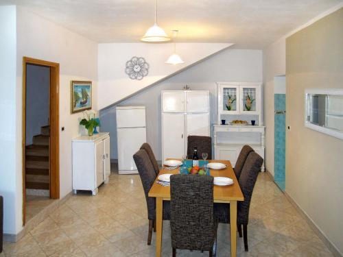 Holiday Home Gortan - Kst103