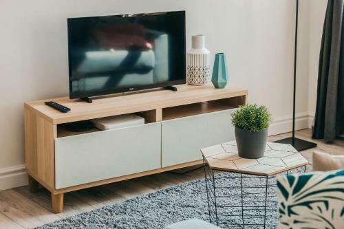 Bright Vilnius Old Town Apartment