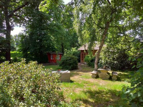Bed & Breakfast De Geheime Tuin - Boshuis