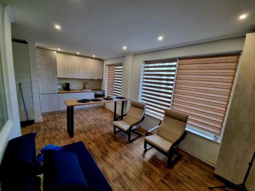 Rustic City Center Apartment