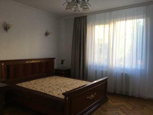 Untold ! Great Apartment Close To Untold!