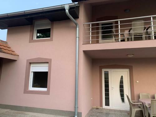 Apartmani Rasa Srebrno Jezero