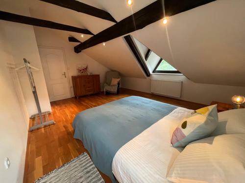 Apartamento Riverside Villa Avo