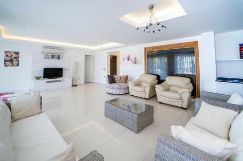 Villa Pleasant House With Private Pool In Fethiye