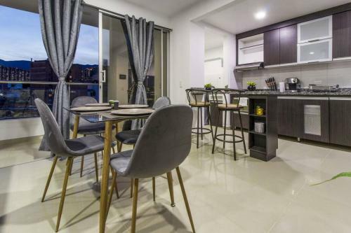 Amplio Apartamento En Calasanz - Estadio