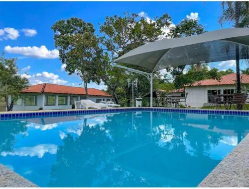 Apartamento Mans�o Ch�cara Para�so Caldas Novas