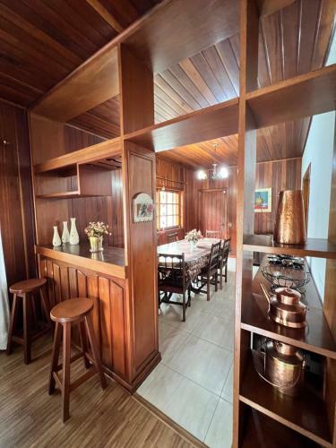 Casa Super Espa�osa Com Lareira Para Ate 12 Pessoas!