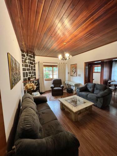 Casa Super Espa�osa Com Lareira Para Ate 12 Pessoas!