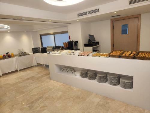 Fajr Hotel