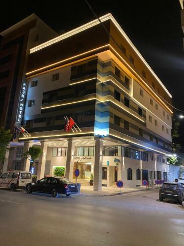 Fajr Hotel
