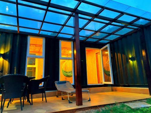 Igloo Container House- Isolated Estate Private Property