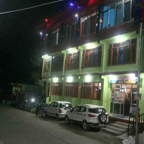 Pop 91432 Oyo 17118 Hotel Pine Dhanolti