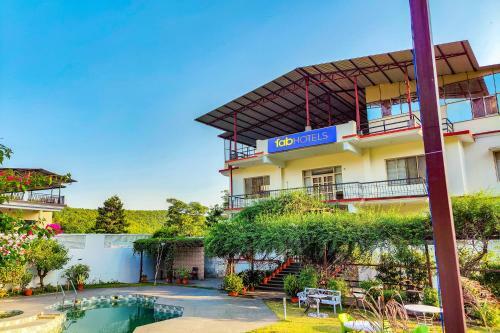 Hotel Fabescape Mount Resort