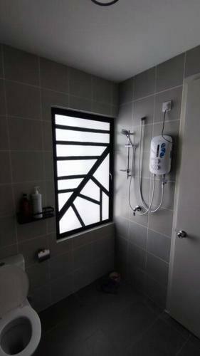 4-bedroom Home In Semenyih