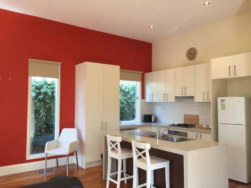 Healesville Cottage