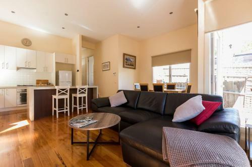 Healesville Cottage