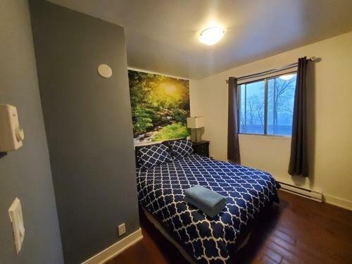 Full Kitchen / Metro Atwater / High Speed Internet