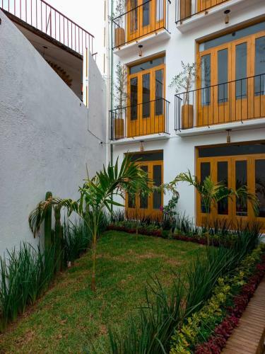 Santa Cecilia Hotel