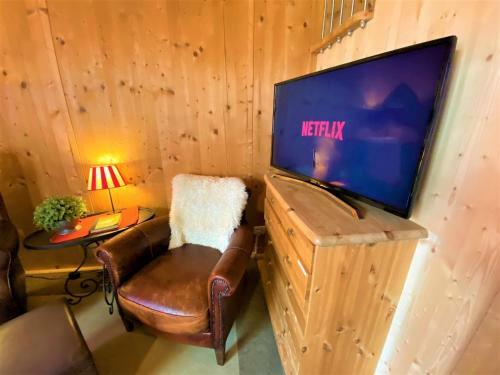 Uriges Chalet Auf �ber 1250m +dampfbad +netflix!