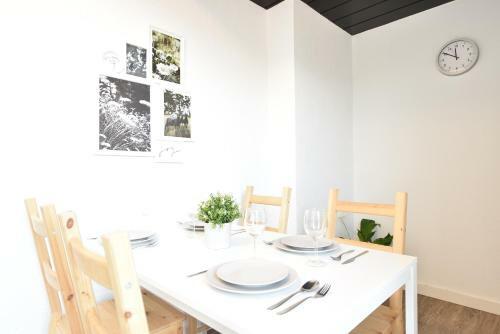 Super Central Apartment With Awesome Mountain View