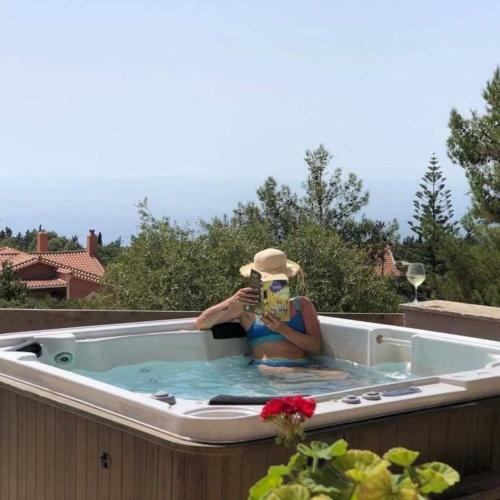 Authentic Kefalonia - Pinecone Apartment