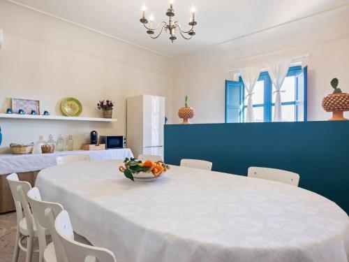 Charming Holiday Home In Caltagirone With Garden