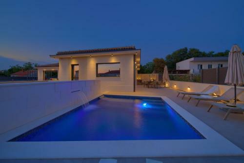 Holiday House Quarnaro